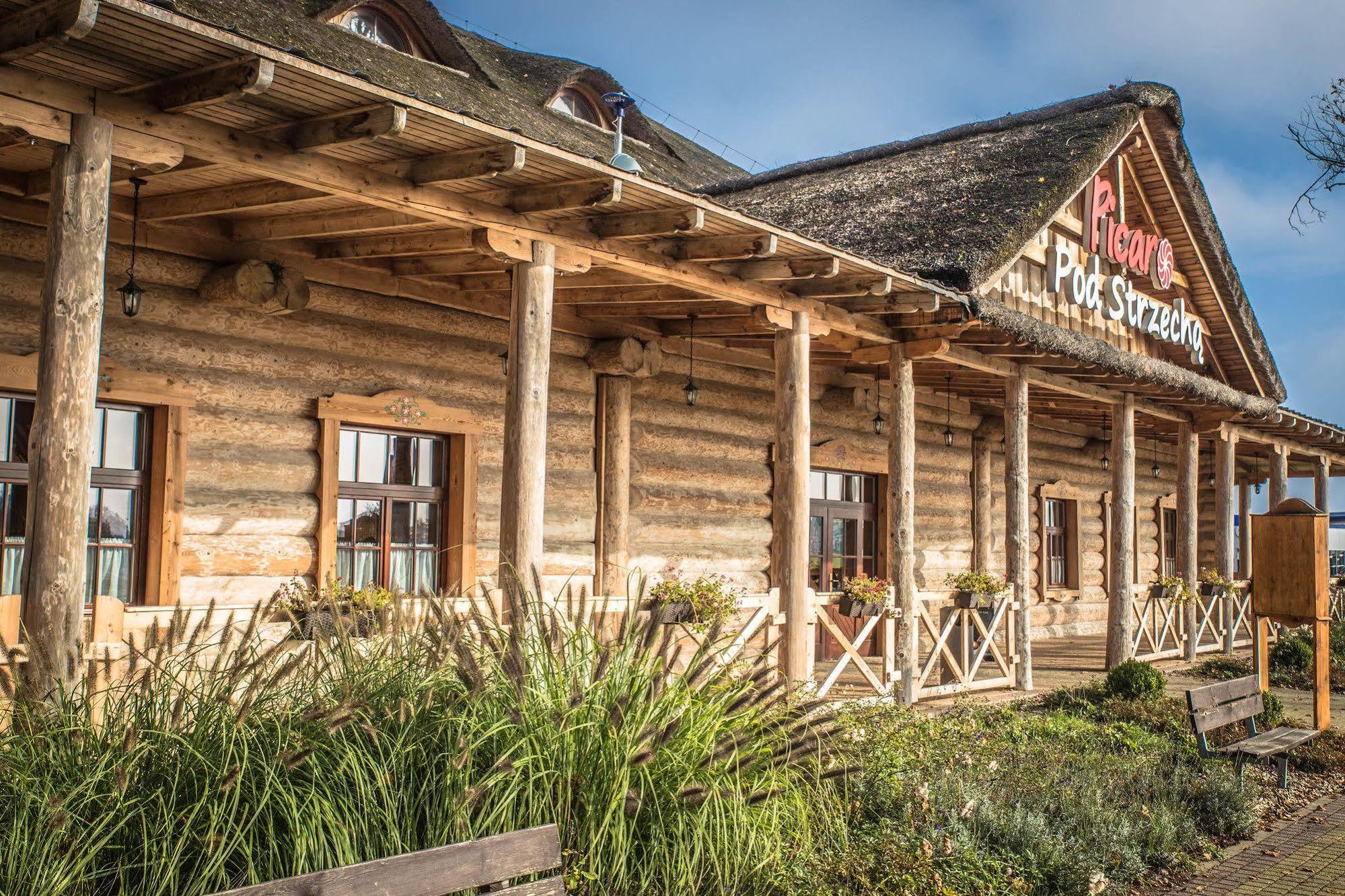 Hotel Picaro Stok Lagow  Exterior photo